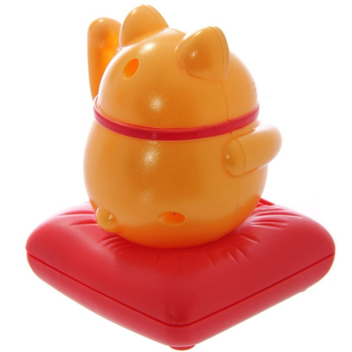 Winkekatze Glücksbringer SOLAR Maneki Neko Feng Shui Katze auf Kissen H: 9,5cm