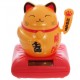 Winkekatze Glücksbringer SOLAR Maneki Neko Feng Shui Katze auf Kissen H: 9,5cm