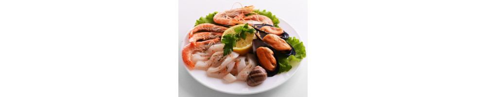 Fischnack, Ölsardienen, getrocknete Garnelen, Algensnacks, Sushialgen und vieles Meer